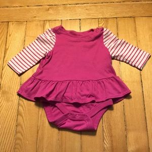 🔥4 for $25🔥 BabyGap onesie